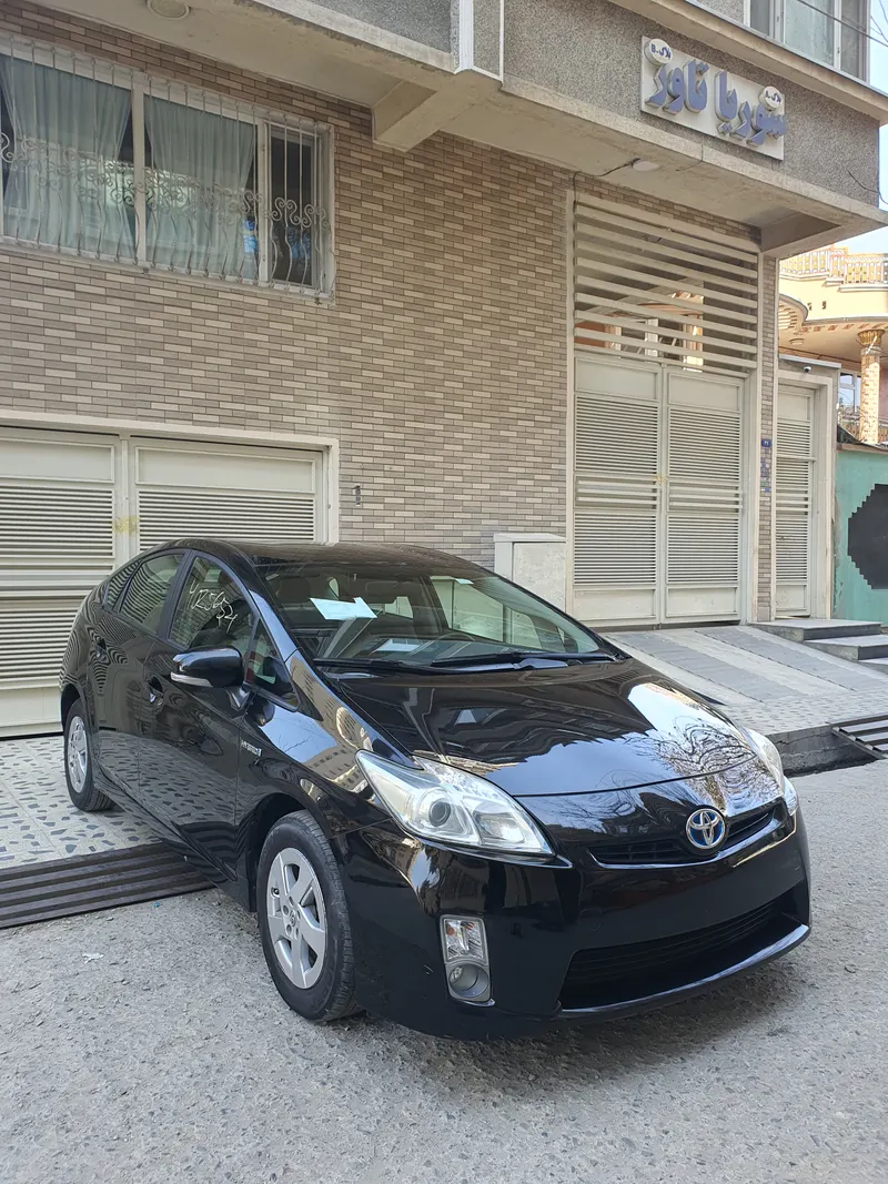 Toyota prius 2010 (2)
