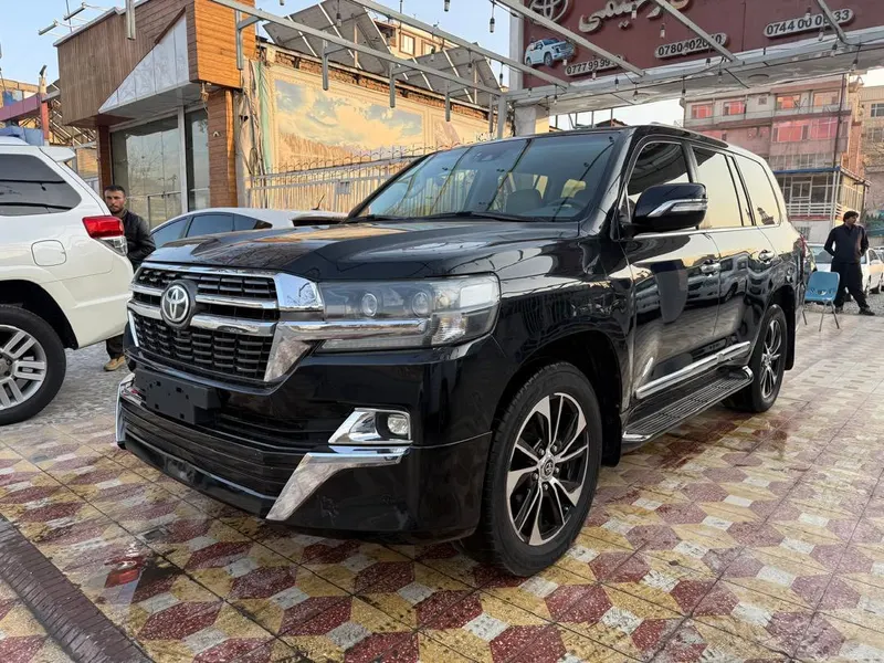 Toyota Land Cruiser 2016 (2)