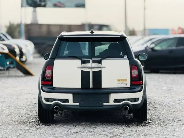 Mini Cooper S 2009 (3)
