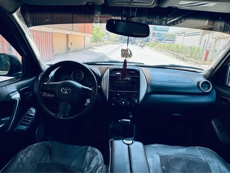 Toyota Rav 4 2004 (4)