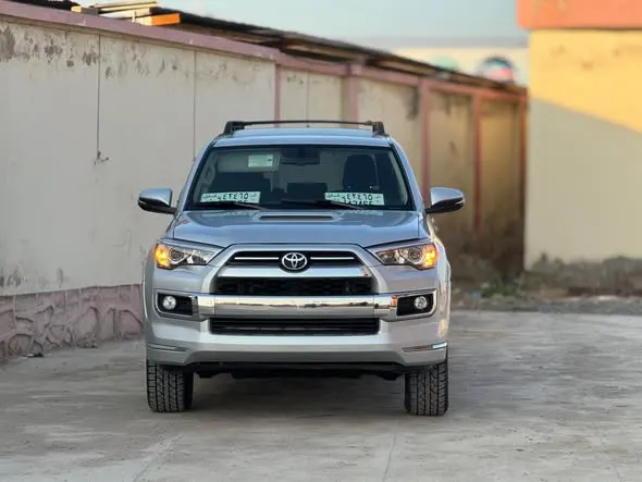 Toyota 4Runner TRD 2010 (1)