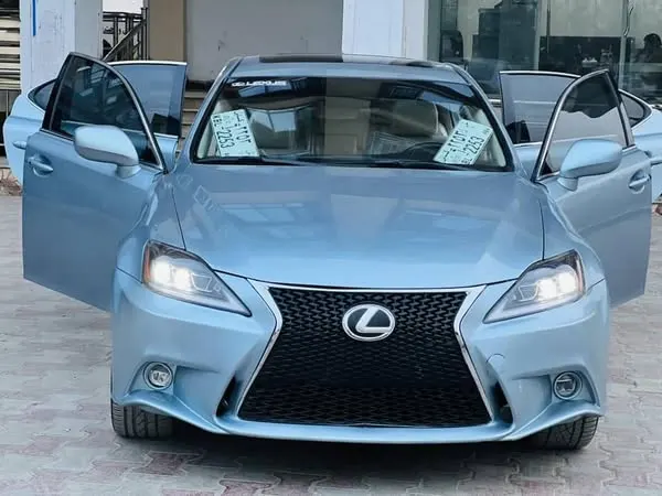 Lexus IS250 2008 (2)