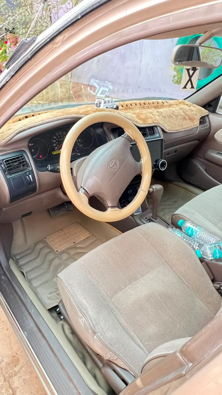 Toyota Corolla 1997 (2)