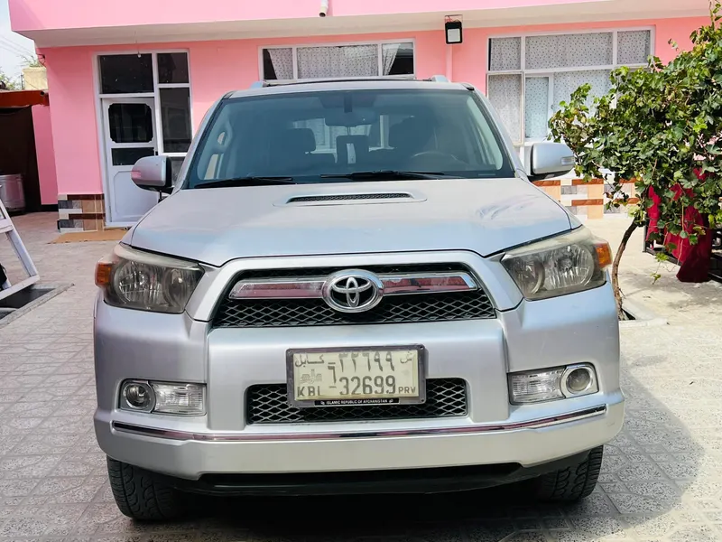 Toyota 4runner 2012 (2)