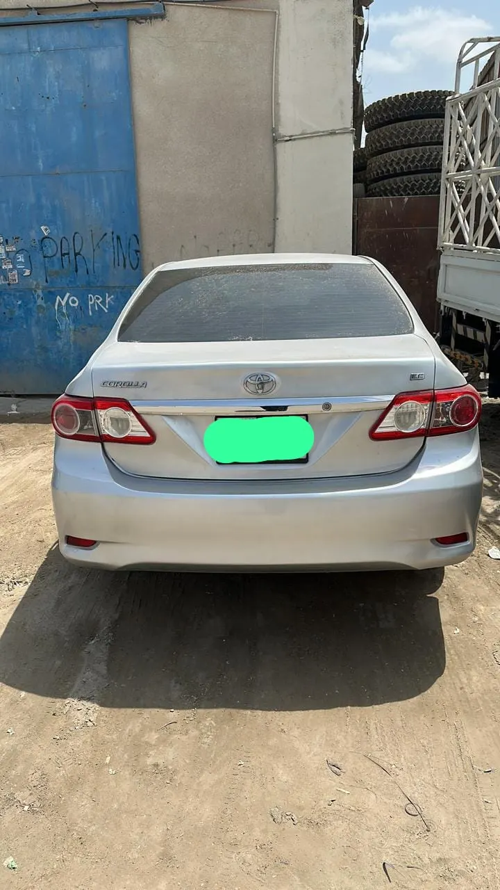Toyota Corolla LE 2013 (2)