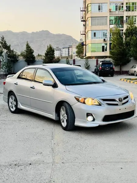 Toyota Corolla 2013 (2)