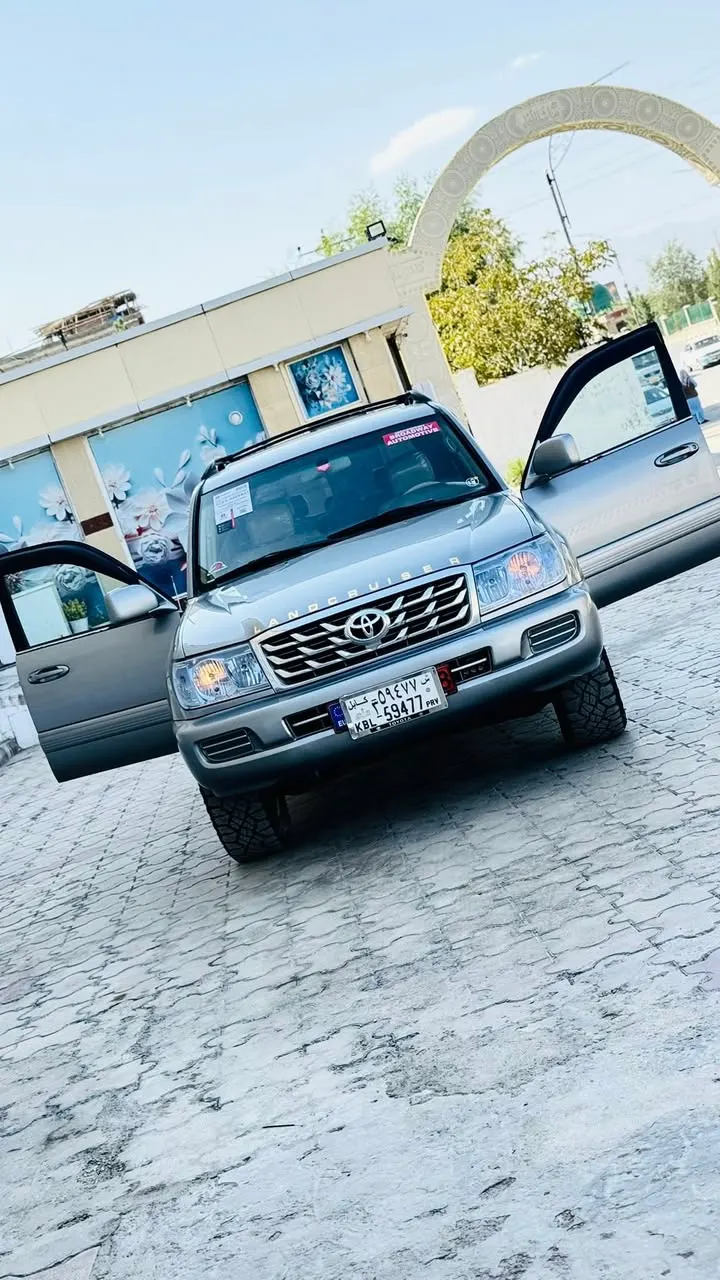 Toyota Land Cruiser 2000 (2)