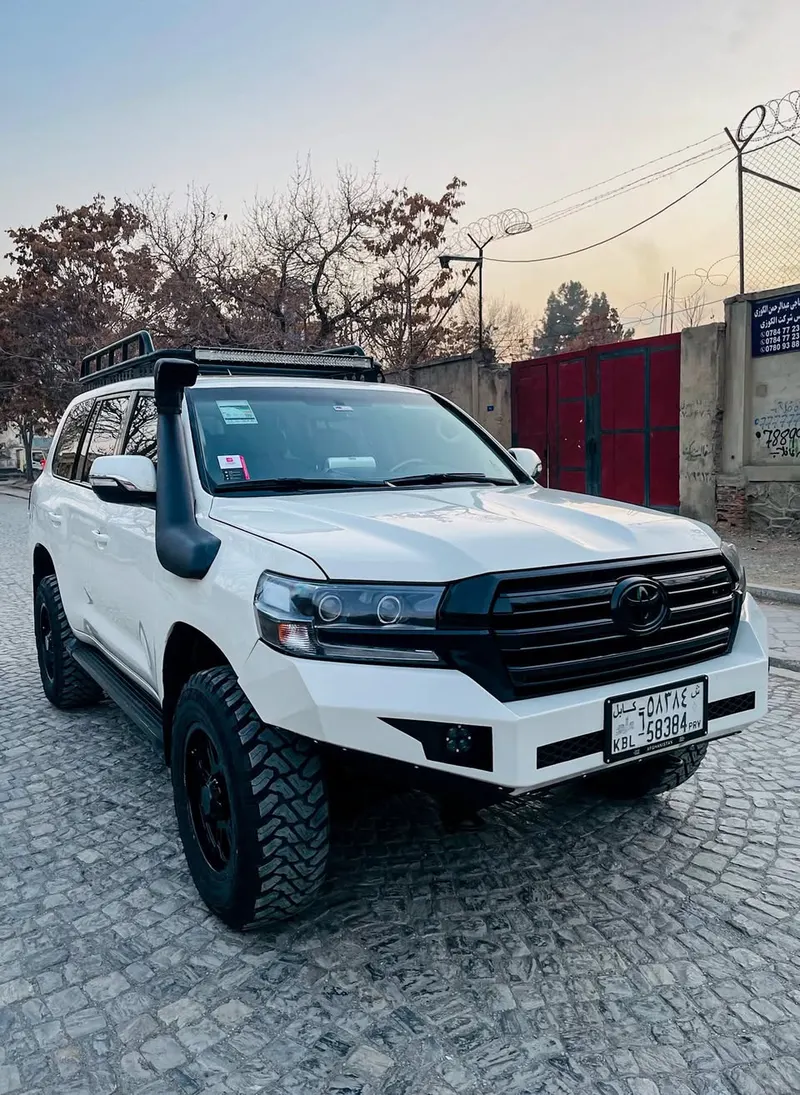 Toyota Land Cruiser TRD 2014 (2)