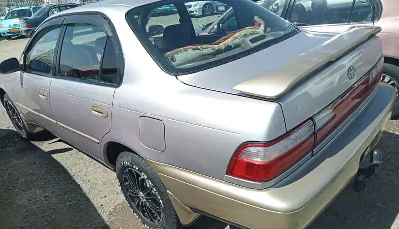 Toyota Corolla 1997 (3)