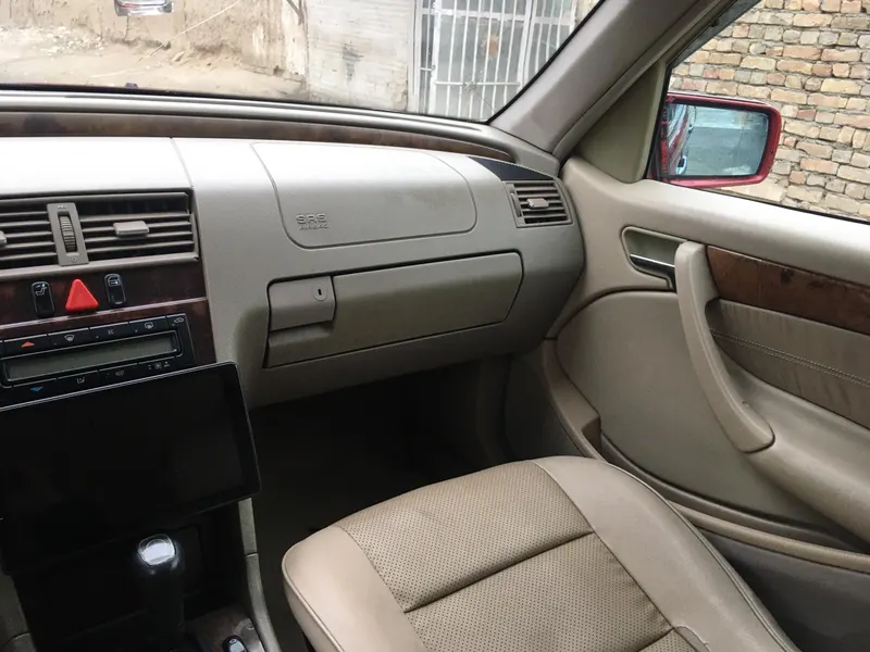 Mercedes-Benz 1998 (6)