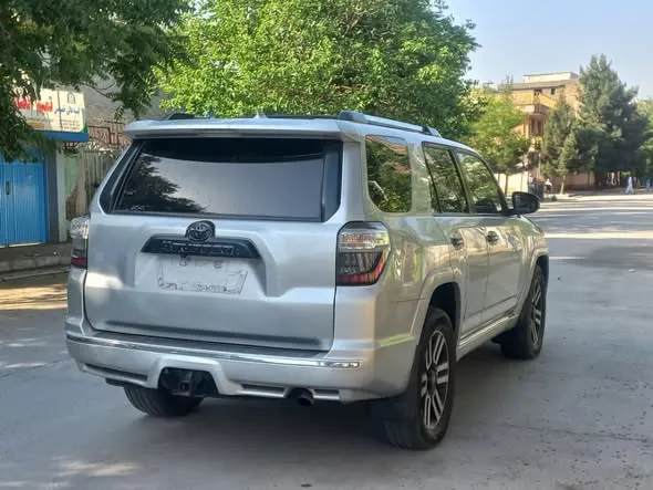 Toyota 4 Runner 2012 (4)