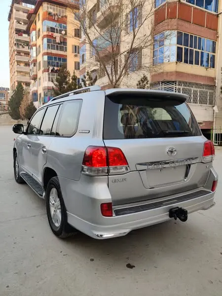 Toyota Land Cruiser 2011 (3)