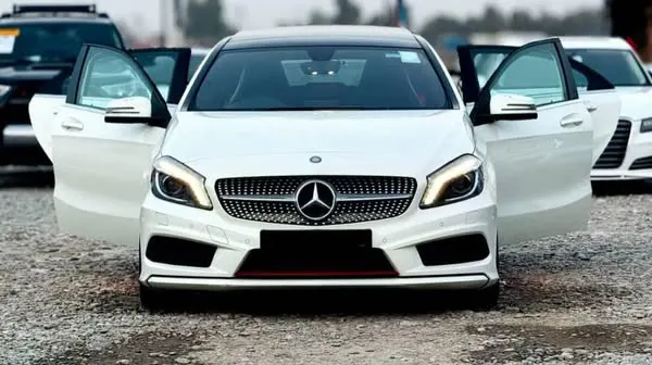 Mercedes-Benz A250 2013 (2)