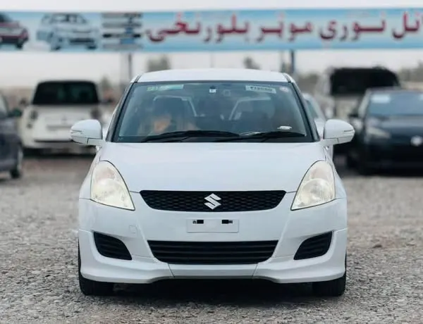 Suzuki Swift 2010 (2)