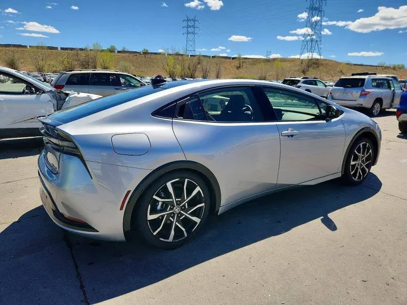 Toyota Prius Prime XSE 2025 (3)