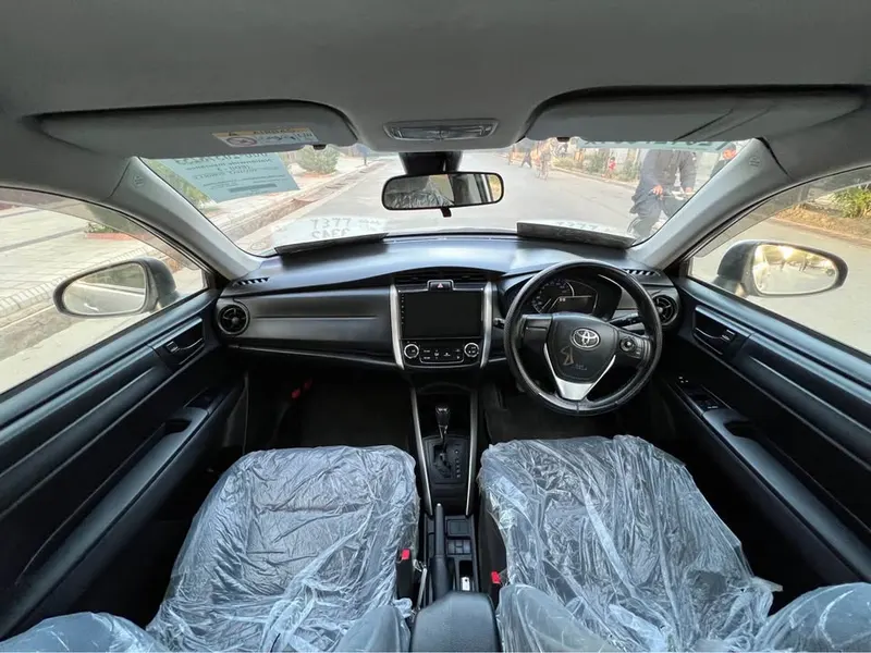 Toyota Fielder 2018 (4)