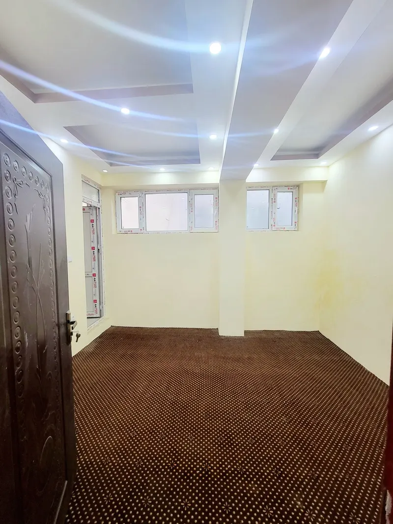 Four-Room Apartment (3)