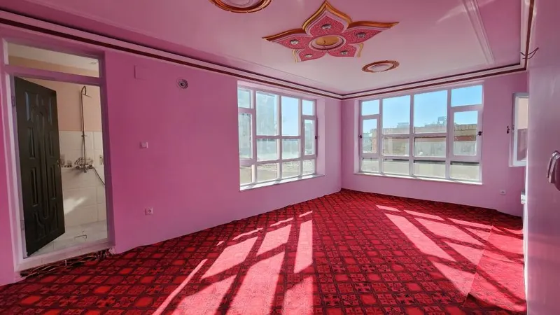 د پلورنې دوه پوړیز کور، 4 خونې، 155 m²، چاردهی، ناحیه 6 (3)