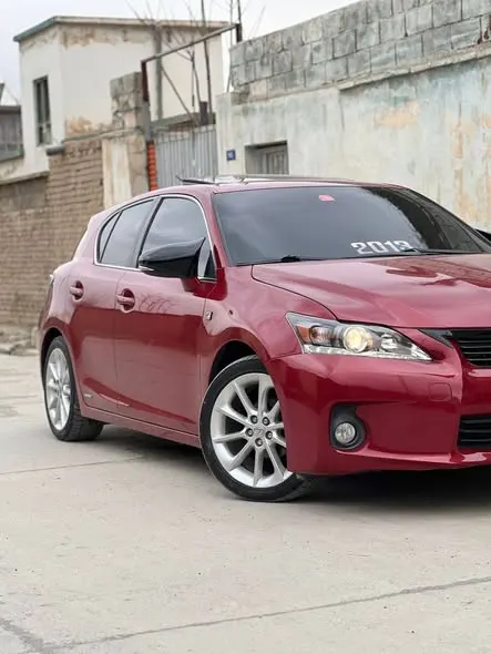 لکسس CT200h 2013 (1)