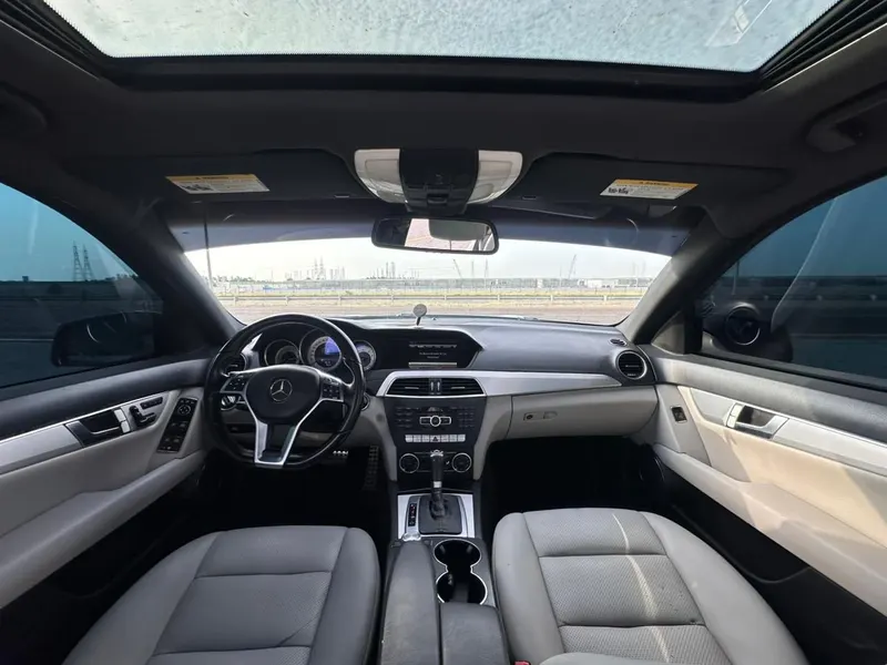 Mercedes-Benz C250 2014 (4)
