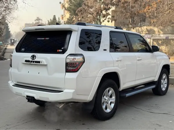 Toyota 4Runner 2020 (3)