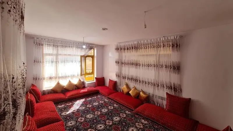 4-storey building for sale, 12 rooms, 2.5 biswa (3)