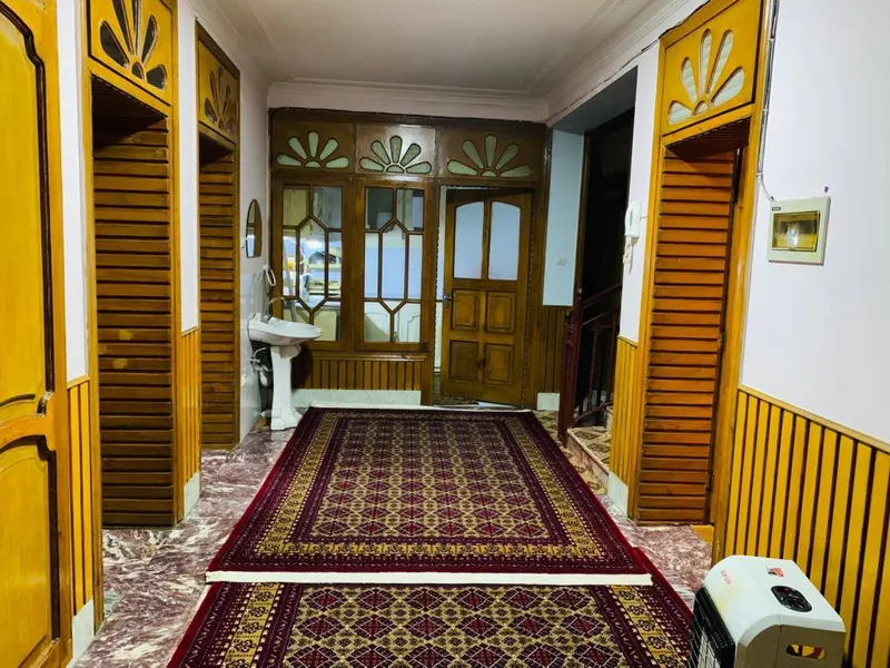 House Floor For Rent (1)