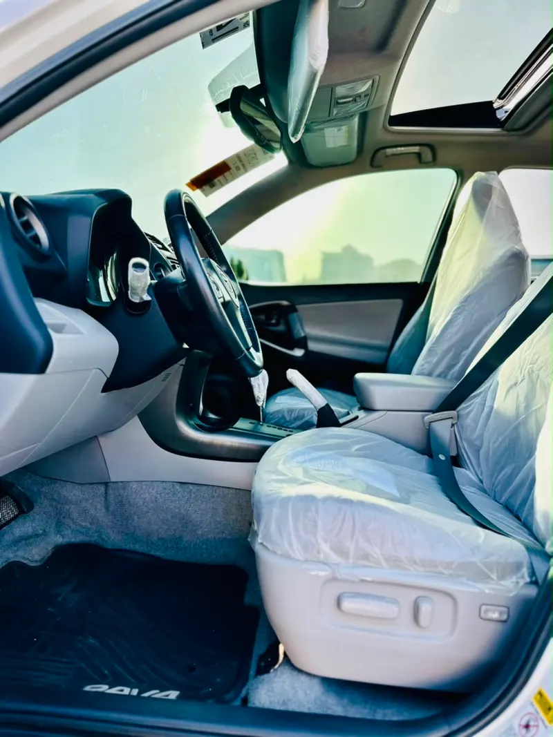 Toyota RAV4 Limited 2012 (5)