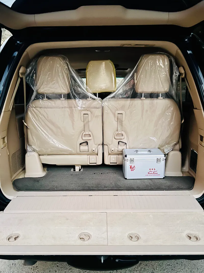Toyota Landcruiser 2013 (8)