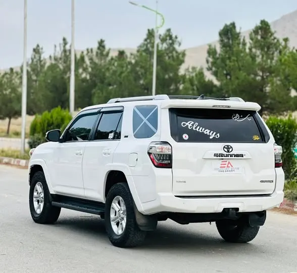 Toyota 4 Runner 2017 (3)