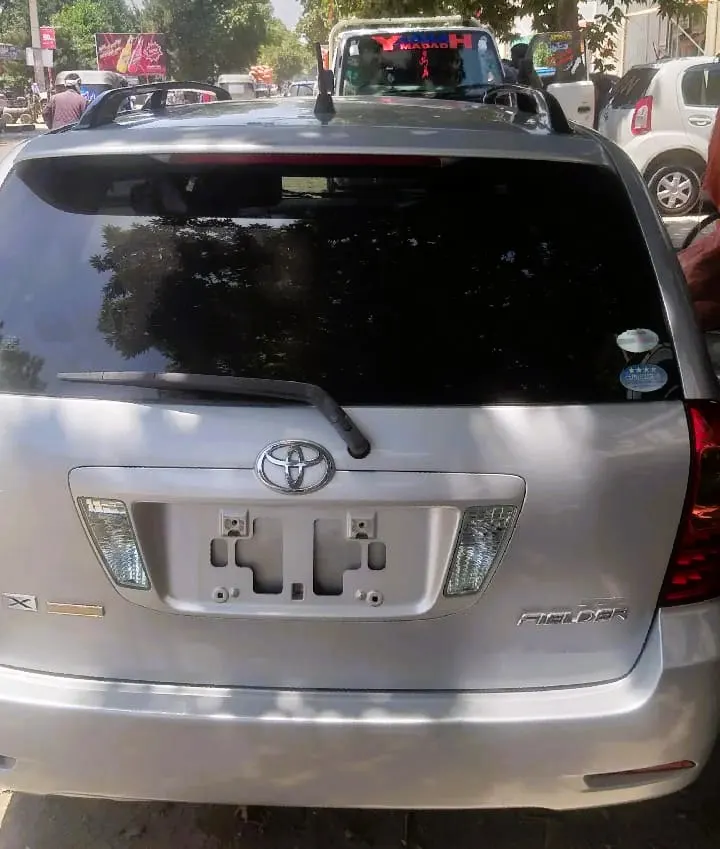 Toyota Corolla 2005 (3)