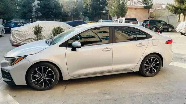 Toyota Corolla SE 2020 (1)