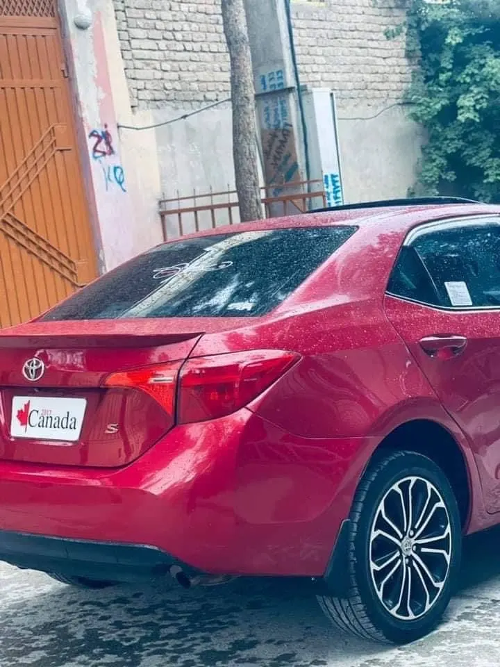 Toyota Corolla 2016 (3)