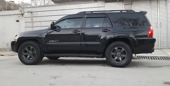 Toyota 4 runner 2003 (1)