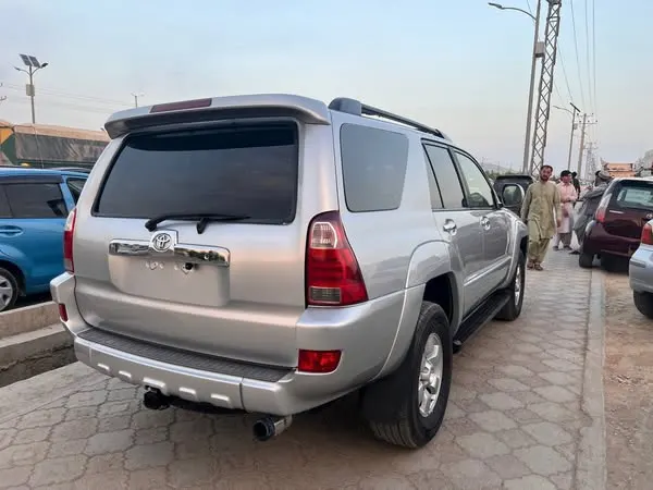 Toyota 4Runner 2004 (3)