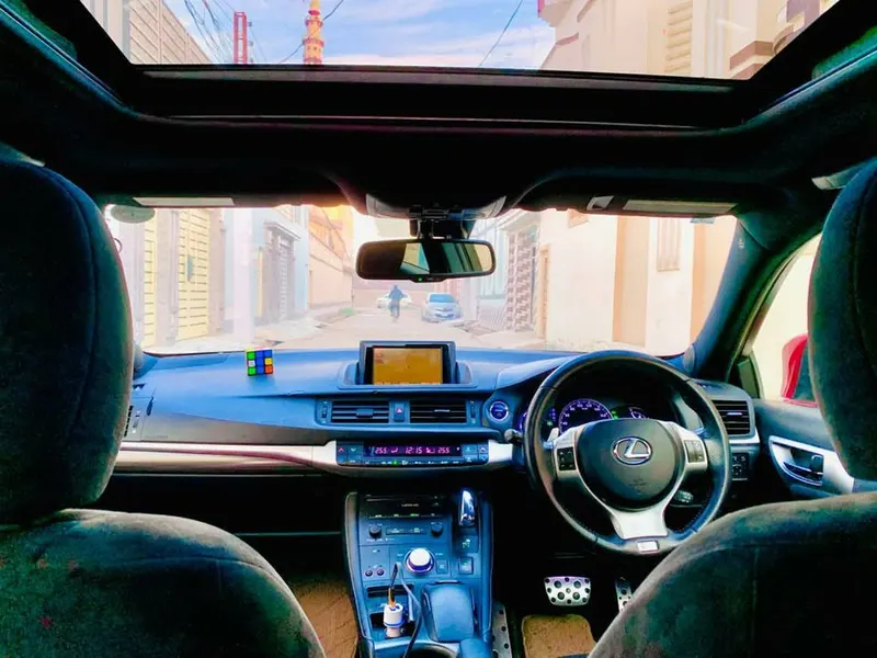 Lexus CT200 2012 (4)
