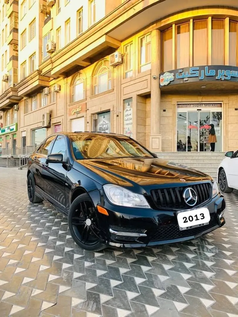 Mercedes-Benz C250 2013 (1)