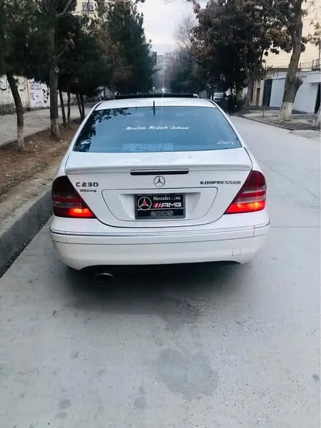 Mercedes-Benz C230 2005 (3)