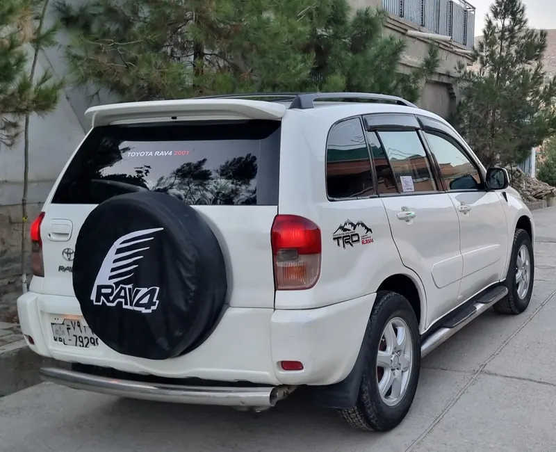 تویوتا RAV4 2001 (3)