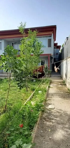 Three-Story House (1)