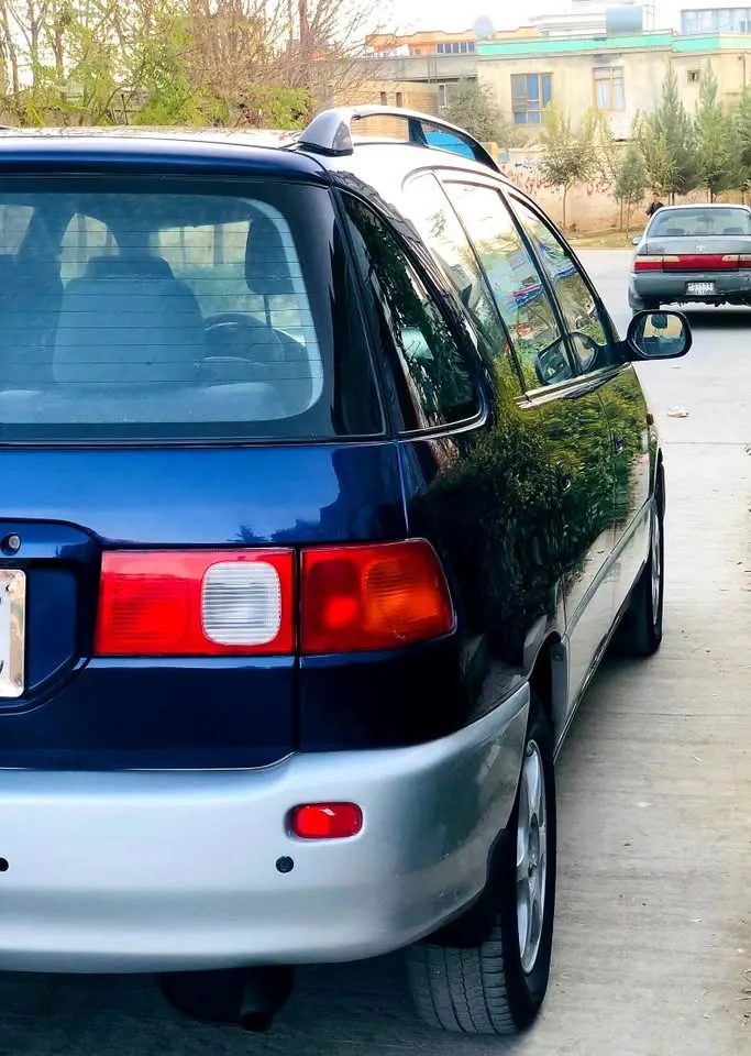 Toyota 1998 (3)