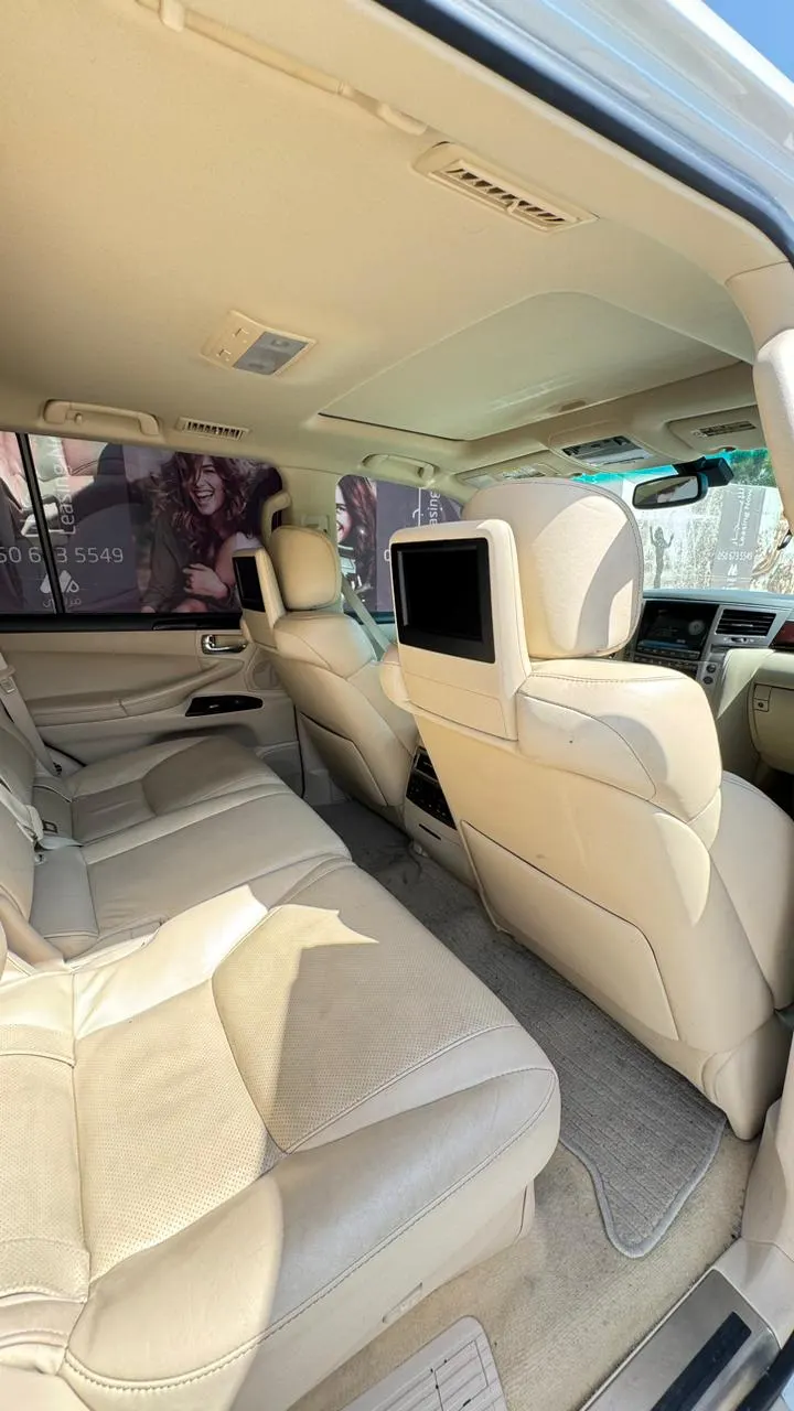 Lexus LX570 2015 (8)