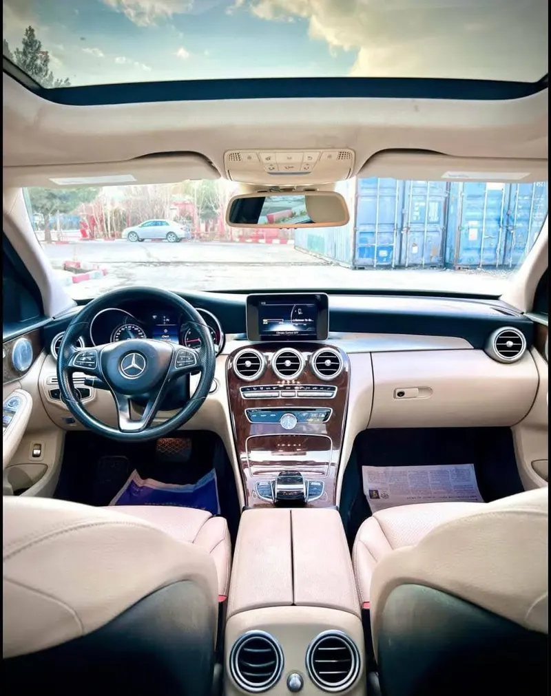 Mercedes-Benz 2016 (4)