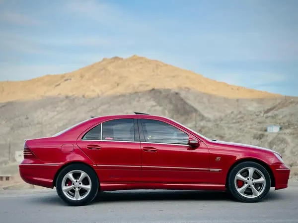 Mercedes-Benz 2005 (2)