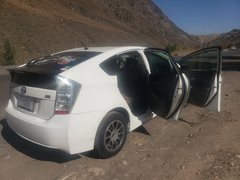 Toyota Prius 2011 (1)