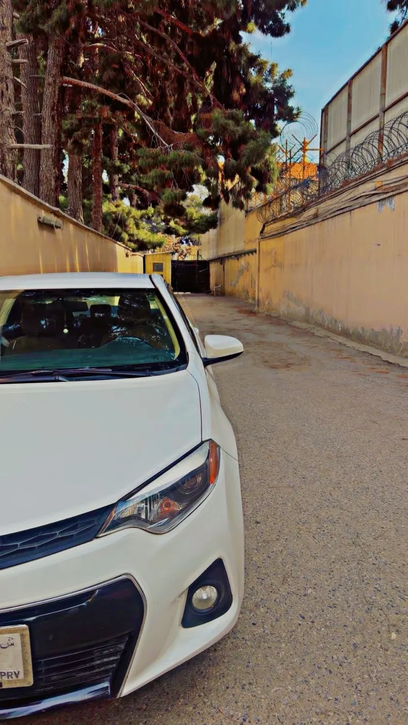 Toyota Corolla 2015 (4)