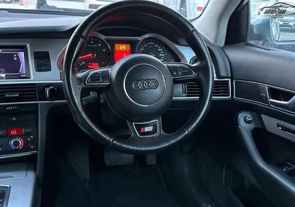 Audi A6 2010 (4)