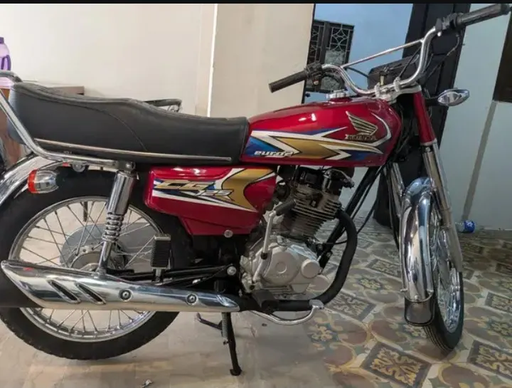 Honda CG-125 (3)