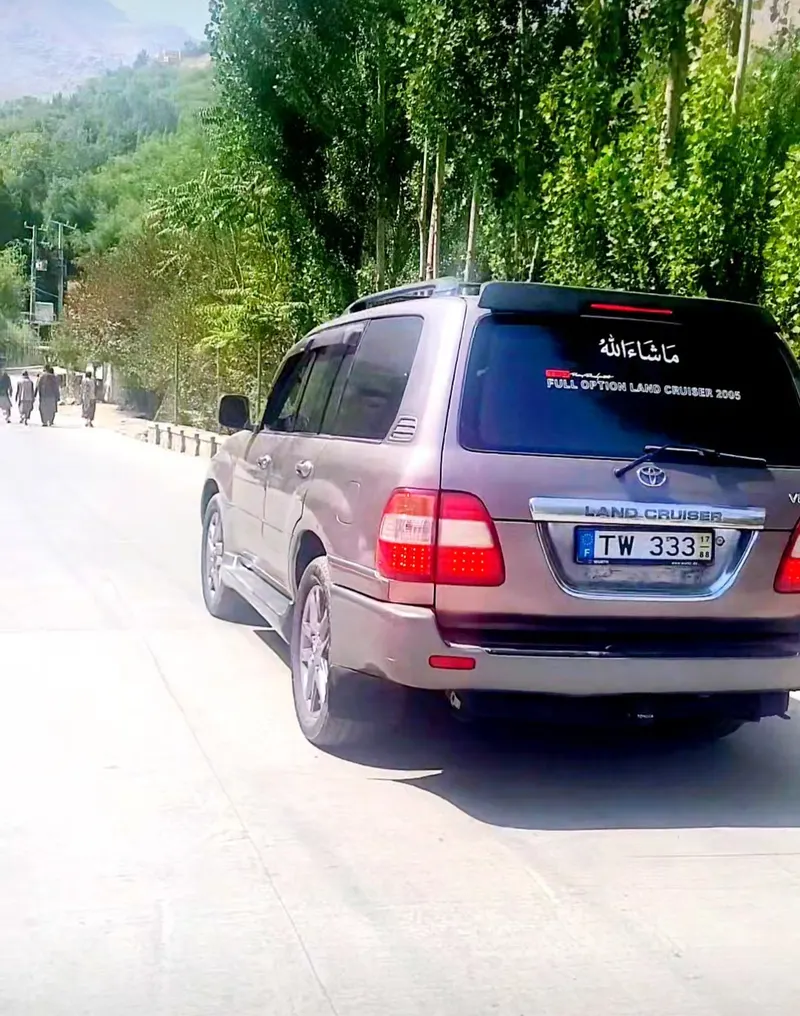 Toyota Land Cruiser V8 2005 (4)