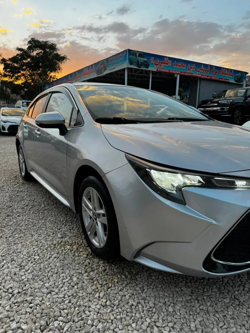 Toyota Corolla 2020 (2)